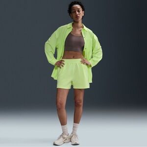 Nike 24/7 ImpossiblySoft Mid Rise Shorts